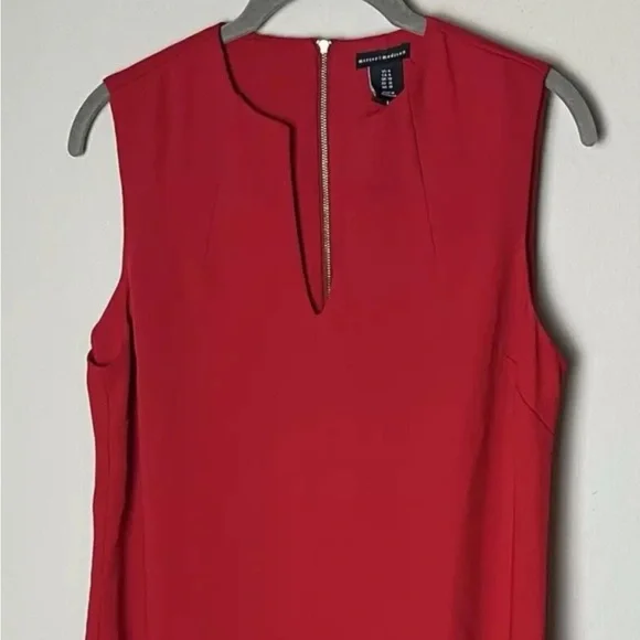 NEW Mercer & Madison Shift Dress Size 6 Sleeveless Red Zip Back - Picture 3 of 7